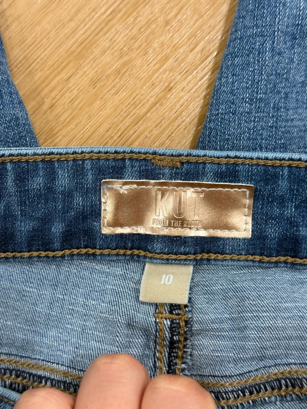 Kut from the Kloth Light Blue High-Rise Connie Fab Ab Crop Size 10 - Picture 3 of 5